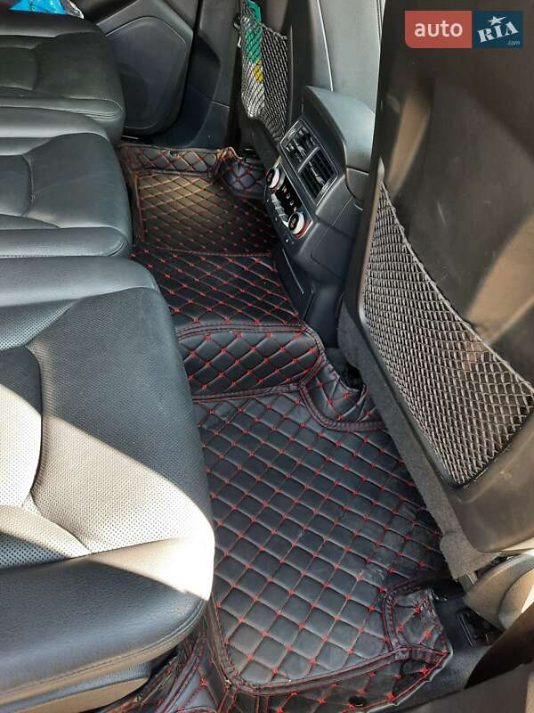 Внедорожник / Кроссовер Audi Q7 2015 в Шептицькому