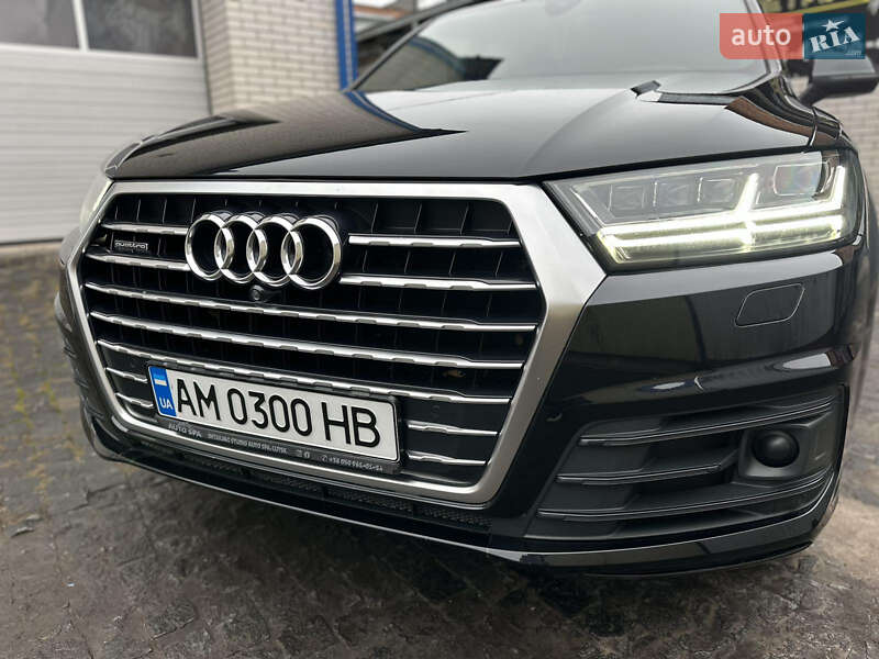 Внедорожник / Кроссовер Audi Q7 2019 в Житомире