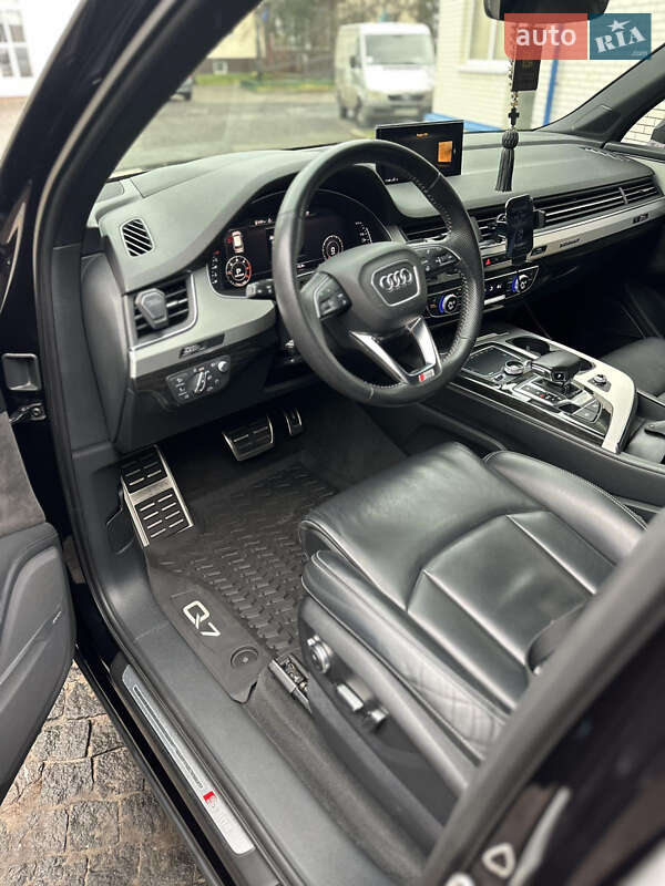 Внедорожник / Кроссовер Audi Q7 2019 в Житомире