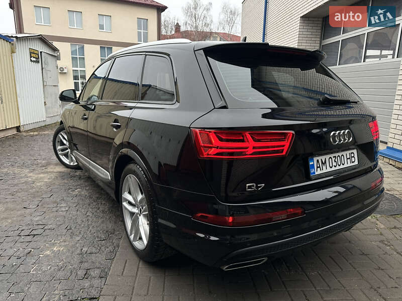 Внедорожник / Кроссовер Audi Q7 2019 в Житомире