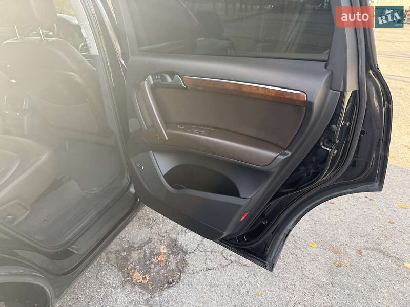 Внедорожник / Кроссовер Audi Q7 2012 в Запорожье