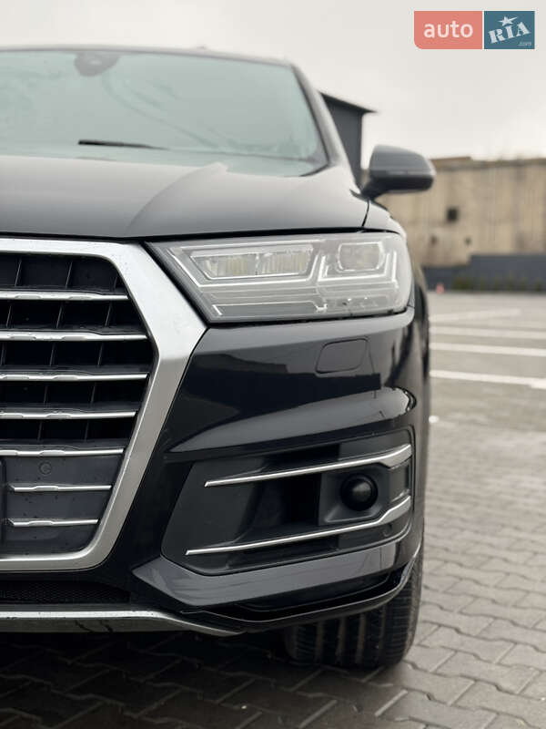 Позашляховик / Кросовер Audi Q7 2017 в Дубні фото 11 Позашляховик / Кросовер Audi Q7 2017 в Дубні