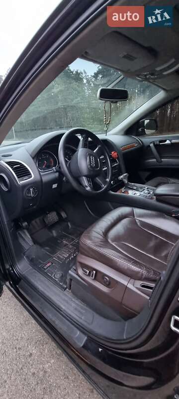 Позашляховик / Кросовер Audi Q7 2010 в Охтирці