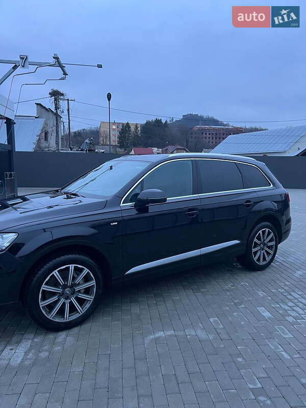 Позашляховик / Кросовер Audi Q7 2016 в Хусті фото 14 Позашляховик / Кросовер Audi Q7 2016 в Хусті