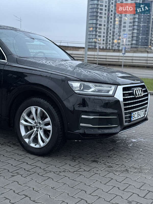 Внедорожник / Кроссовер Audi Q7 2017 в Киеве фото 12 Внедорожник / Кроссовер Audi Q7 2017 в Киеве