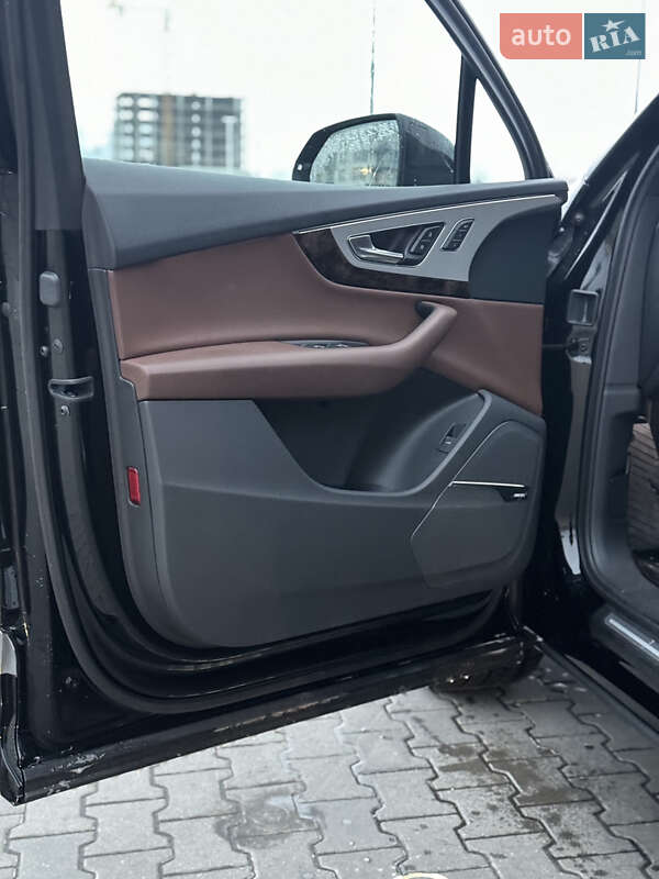 Внедорожник / Кроссовер Audi Q7 2017 в Киеве фото 16 Внедорожник / Кроссовер Audi Q7 2017 в Киеве