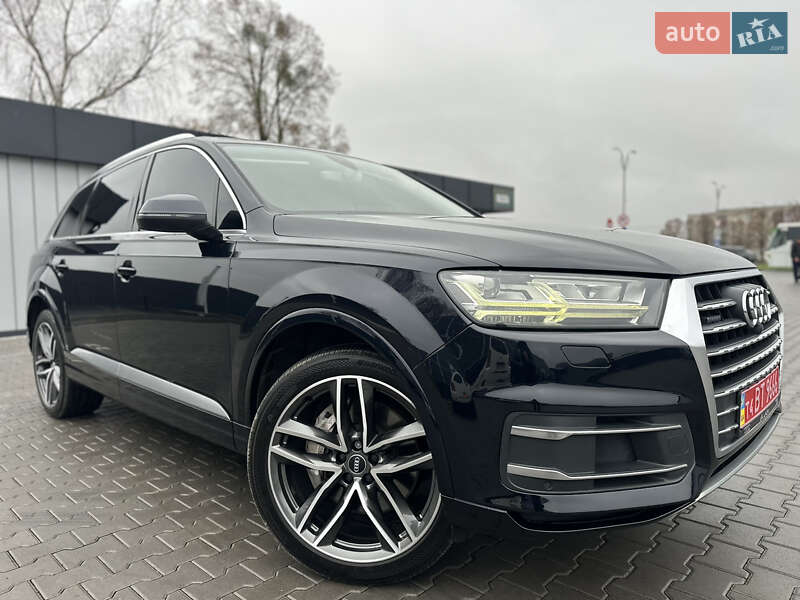 Внедорожник / Кроссовер Audi Q7 2017 в Владимире