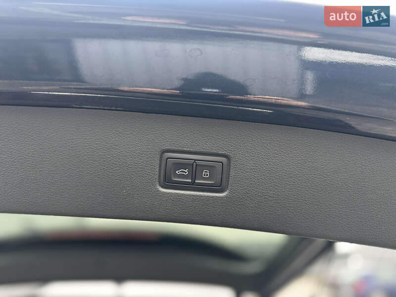 Внедорожник / Кроссовер Audi Q7 2017 в Владимире