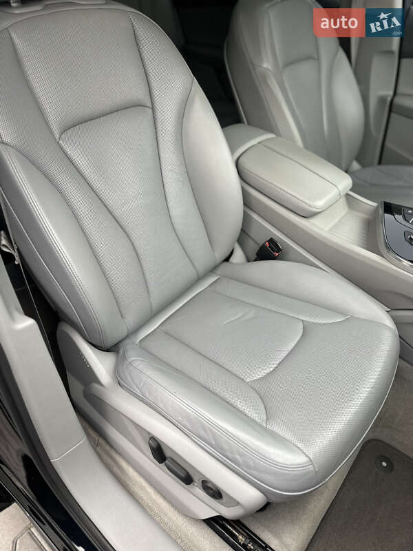 Внедорожник / Кроссовер Audi Q7 2017 в Владимире