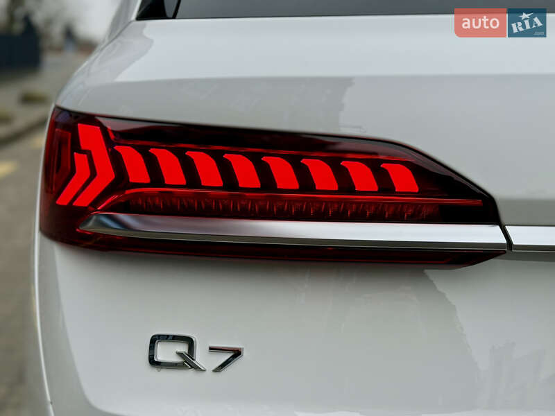 Внедорожник / Кроссовер Audi Q7 2020 в Львове