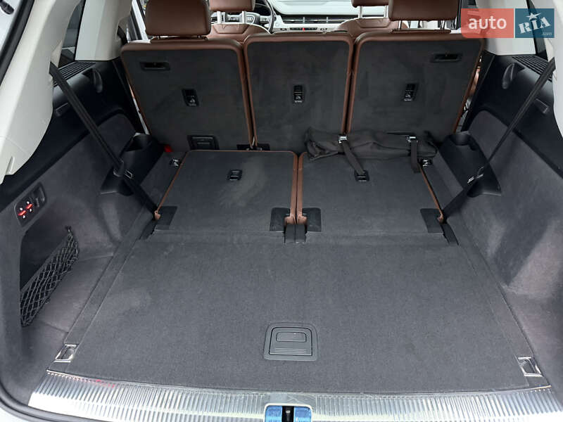 Внедорожник / Кроссовер Audi Q7 2019 в Киеве фото 27 Внедорожник / Кроссовер Audi Q7 2019 в Киеве