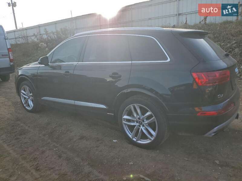 Внедорожник / Кроссовер Audi Q7 2018 в Львове