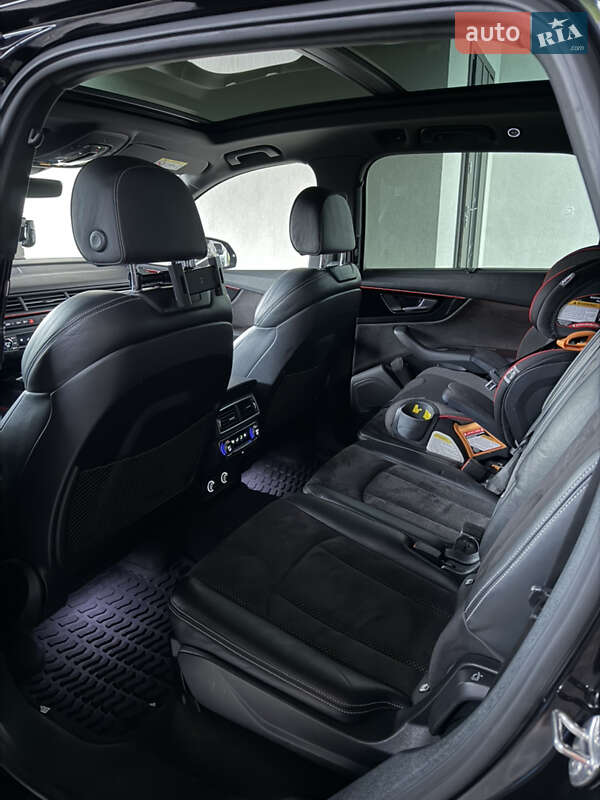 Внедорожник / Кроссовер Audi Q7 2018 в Киеве фото 13 Внедорожник / Кроссовер Audi Q7 2018 в Киеве