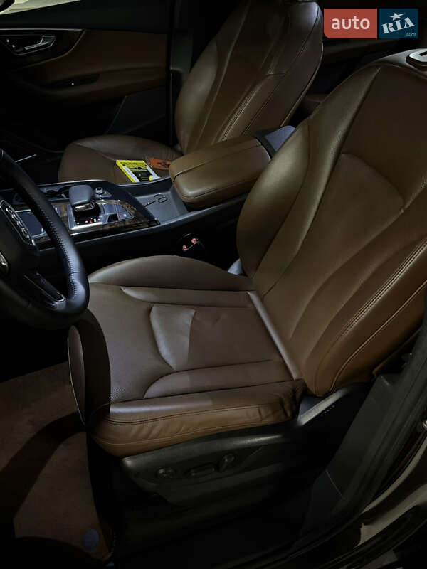 Позашляховик / Кросовер Audi Q7 2016 в Києві фото 11 Позашляховик / Кросовер Audi Q7 2016 в Києві