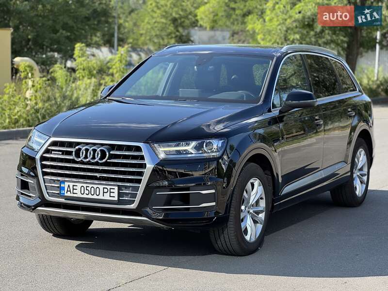 Внедорожник / Кроссовер Audi Q7 2016 в Днепре