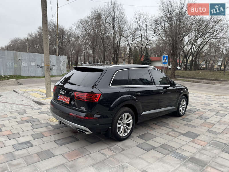 Позашляховик / Кросовер Audi Q7 2017 в Запоріжжі