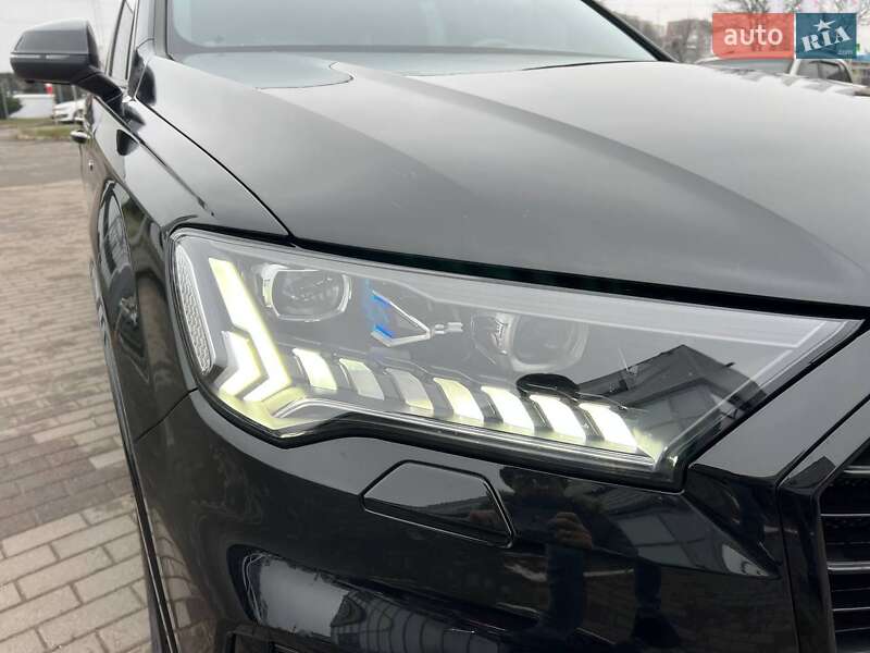 Внедорожник / Кроссовер Audi Q7 2023 в Полтаве