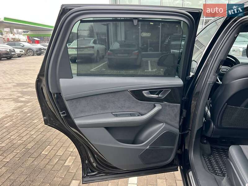 Внедорожник / Кроссовер Audi Q7 2023 в Полтаве