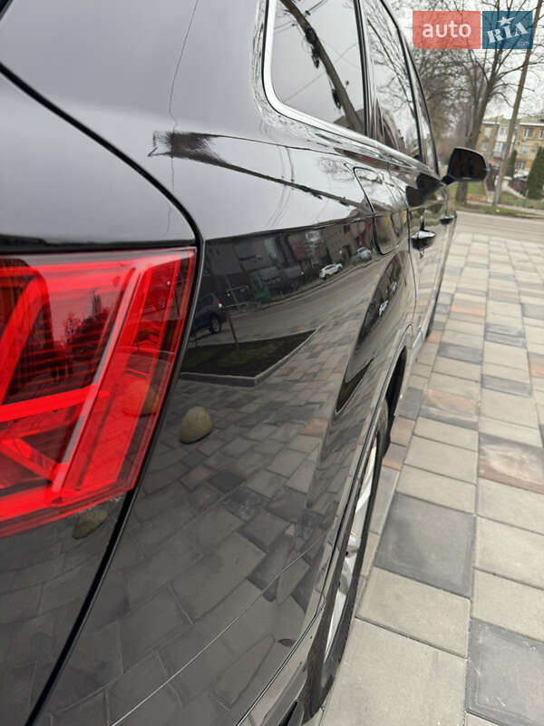 Позашляховик / Кросовер Audi Q7 2017 в Запоріжжі