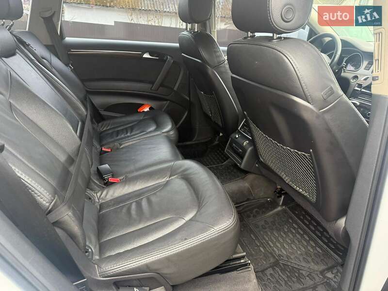 Внедорожник / Кроссовер Audi Q7 2013 в Кременце