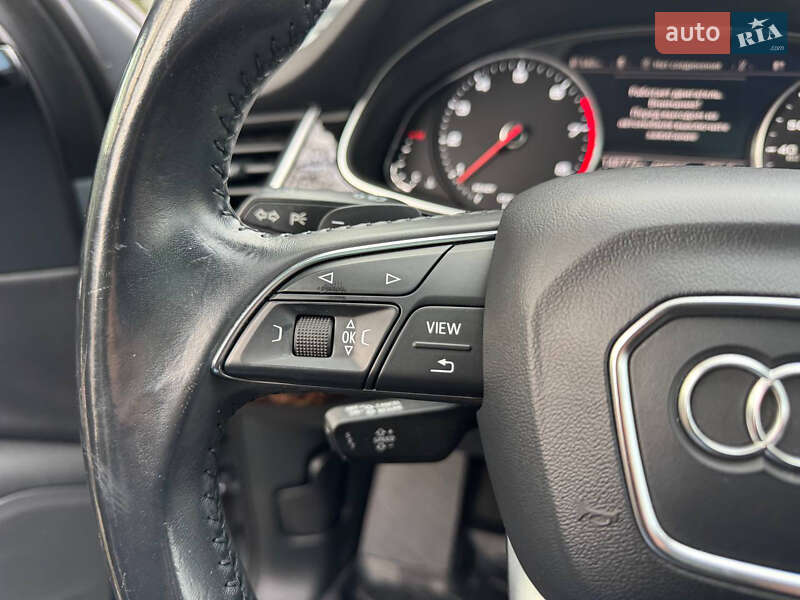 Внедорожник / Кроссовер Audi Q7 2017 в Одессе