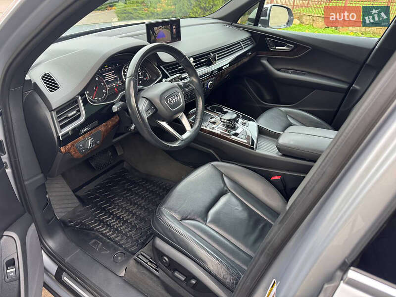 Внедорожник / Кроссовер Audi Q7 2017 в Одессе