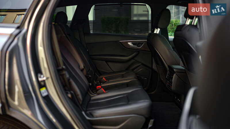 Внедорожник / Кроссовер Audi Q7 2019 в Львове