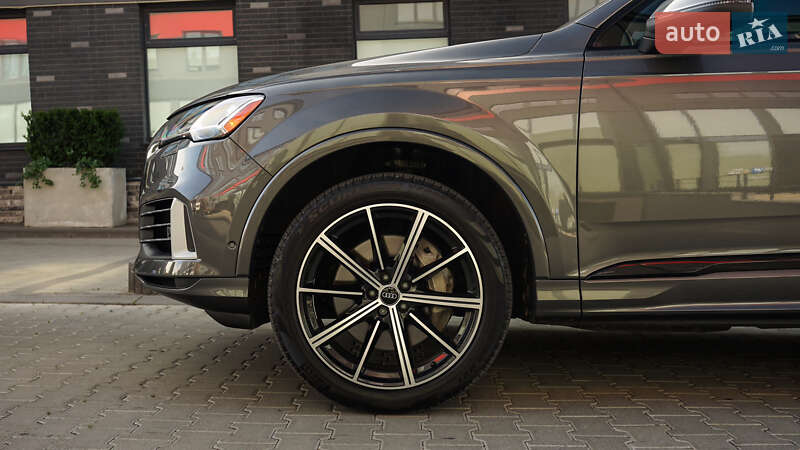 Внедорожник / Кроссовер Audi Q7 2019 в Львове