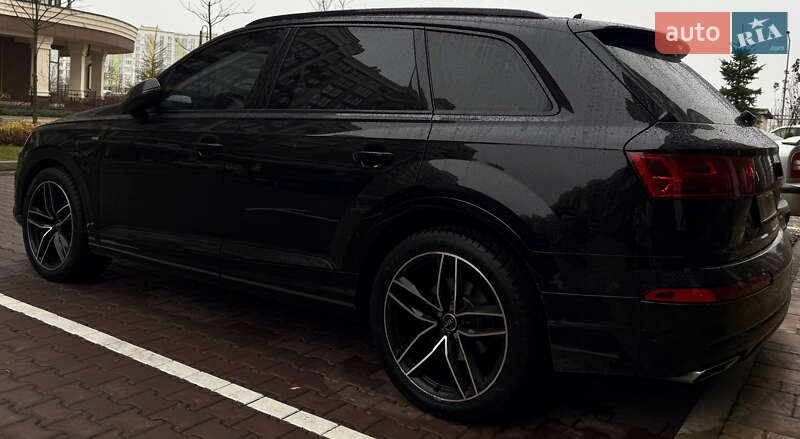 Внедорожник / Кроссовер Audi Q7 2018 в Киеве фото 16 Внедорожник / Кроссовер Audi Q7 2018 в Киеве