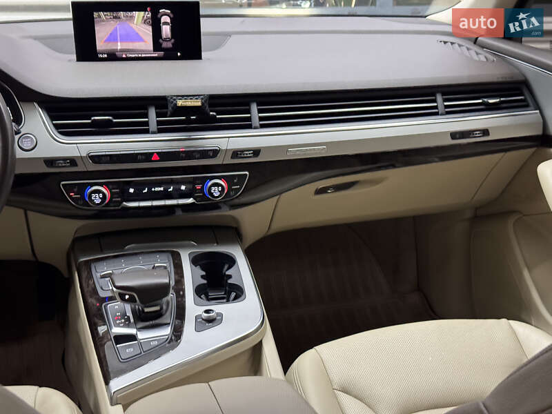 Внедорожник / Кроссовер Audi Q7 2015 в Киеве фото 21 Внедорожник / Кроссовер Audi Q7 2015 в Киеве