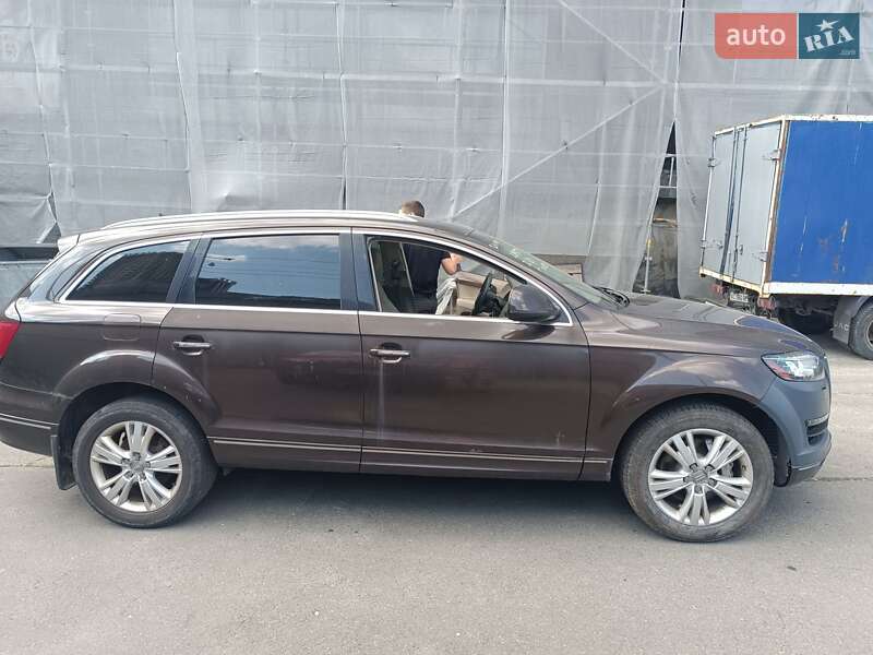 Внедорожник / Кроссовер Audi Q7 2011 в Киеве