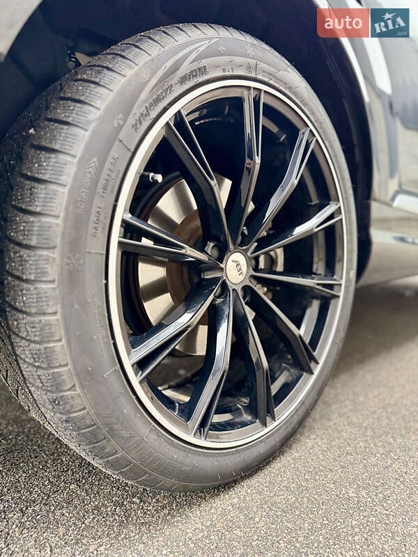 Позашляховик / Кросовер Audi Q7 2016 в Києві