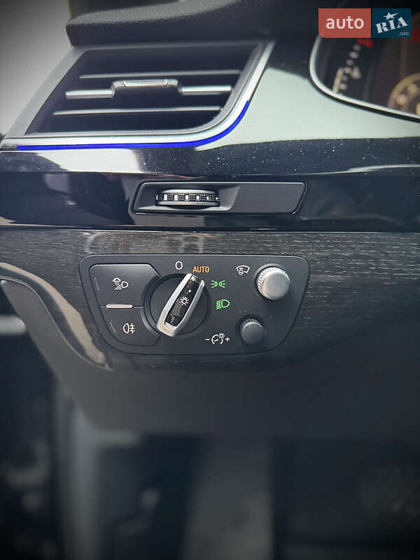 Позашляховик / Кросовер Audi Q7 2016 в Києві