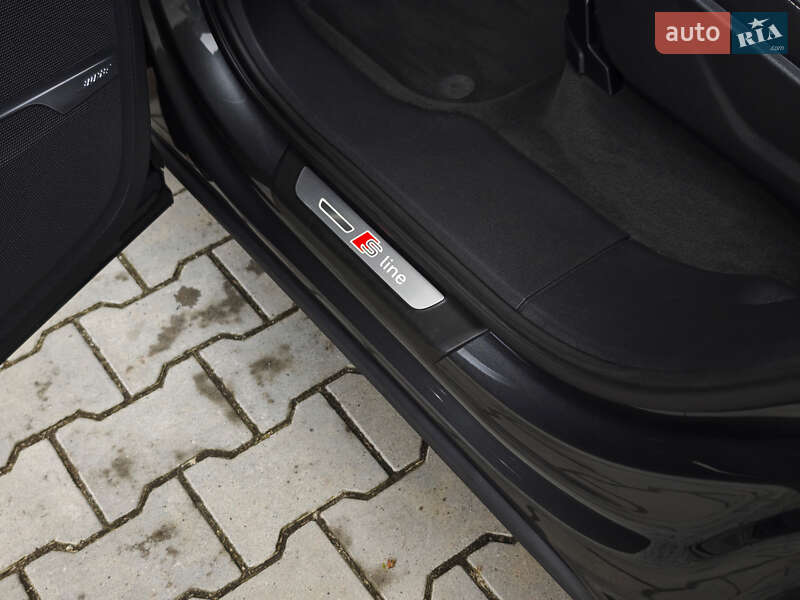 Внедорожник / Кроссовер Audi Q7 2015 в Дубно