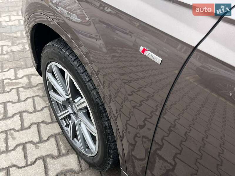 Внедорожник / Кроссовер Audi Q7 2016 в Житомире