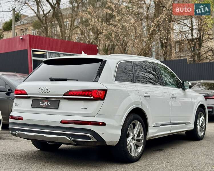 Внедорожник / Кроссовер Audi Q7 2020 в Киеве фото 13 Внедорожник / Кроссовер Audi Q7 2020 в Киеве