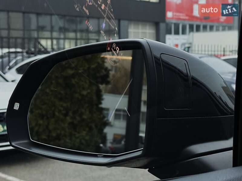 Позашляховик / Кросовер Audi Q7 2018 в Києві фото 20 Позашляховик / Кросовер Audi Q7 2018 в Києві