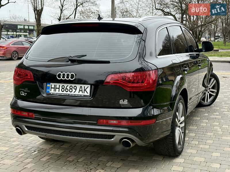 Внедорожник / Кроссовер Audi Q7 2007 в Одессе