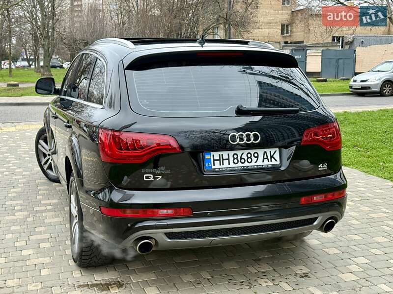 Внедорожник / Кроссовер Audi Q7 2007 в Одессе