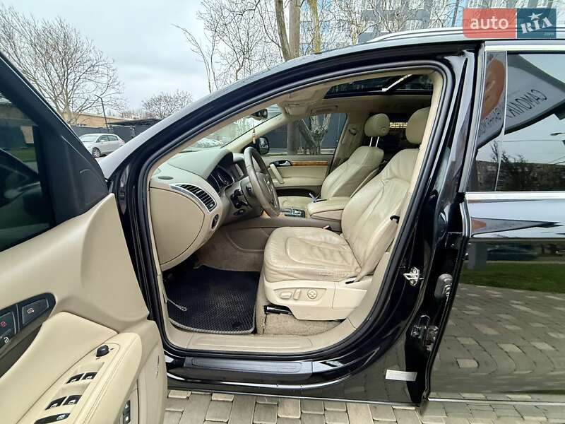 Внедорожник / Кроссовер Audi Q7 2007 в Одессе