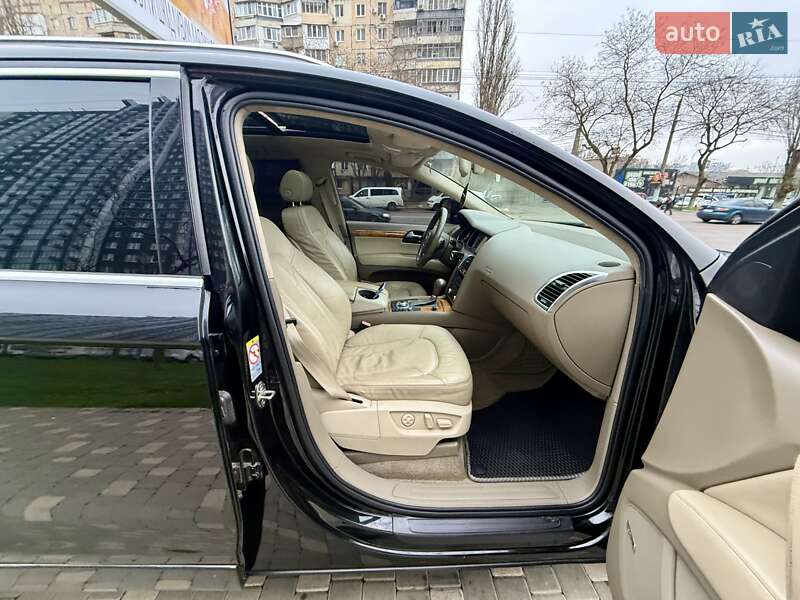 Внедорожник / Кроссовер Audi Q7 2007 в Одессе