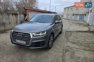 Внедорожник / Кроссовер Audi Q7 2017 в Днепре