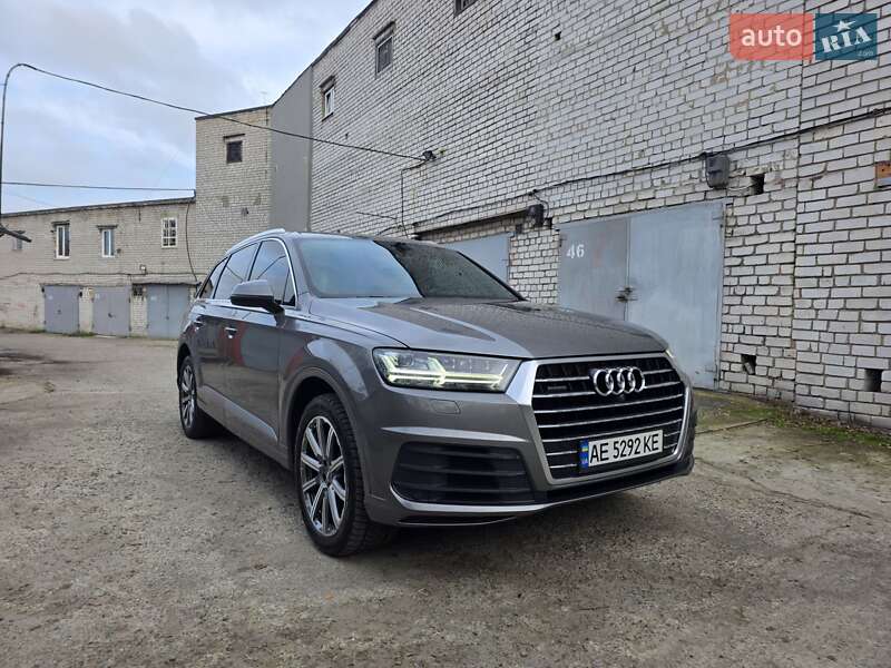 Позашляховик / Кросовер Audi Q7 2017 в Дніпрі фото 3 Позашляховик / Кросовер Audi Q7 2017 в Дніпрі