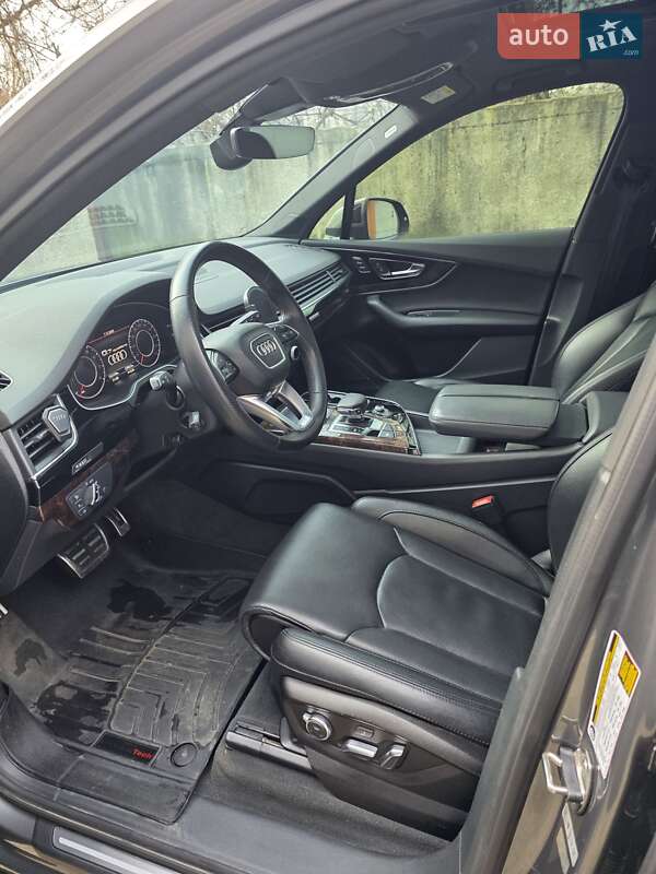 Позашляховик / Кросовер Audi Q7 2017 в Дніпрі фото 15 Позашляховик / Кросовер Audi Q7 2017 в Дніпрі