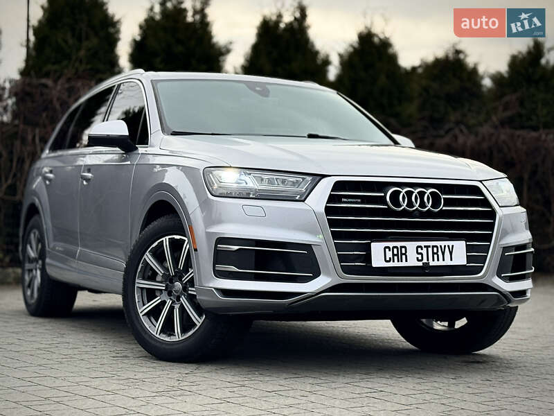 Внедорожник / Кроссовер Audi Q7 2017 в Стрые