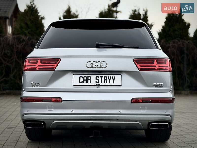 Внедорожник / Кроссовер Audi Q7 2017 в Стрые
