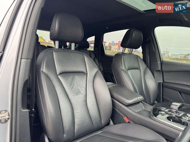 Внедорожник / Кроссовер Audi Q7 2017 в Стрые