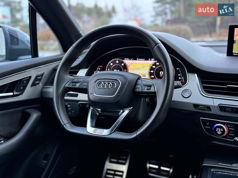 Внедорожник / Кроссовер Audi Q7 2018 в Киеве