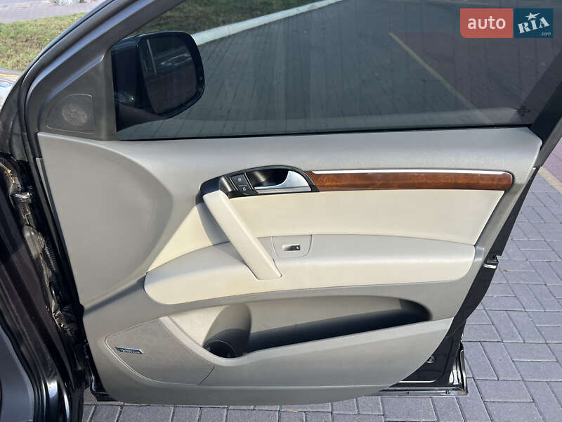Внедорожник / Кроссовер Audi Q7 2010 в Киеве фото 20 Внедорожник / Кроссовер Audi Q7 2010 в Киеве