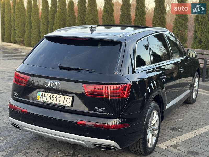 Внедорожник / Кроссовер Audi Q7 2017 в Надворной